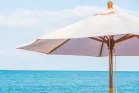 4 dicas para manter a qualidade do tecido do seu guarda-sol